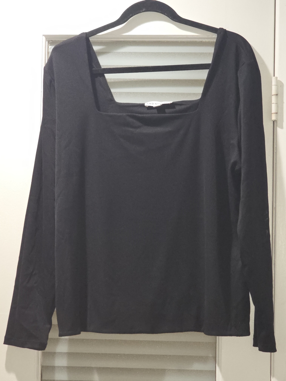 Women's Black Square Neck Long Sleeve Top - Minimal Chic